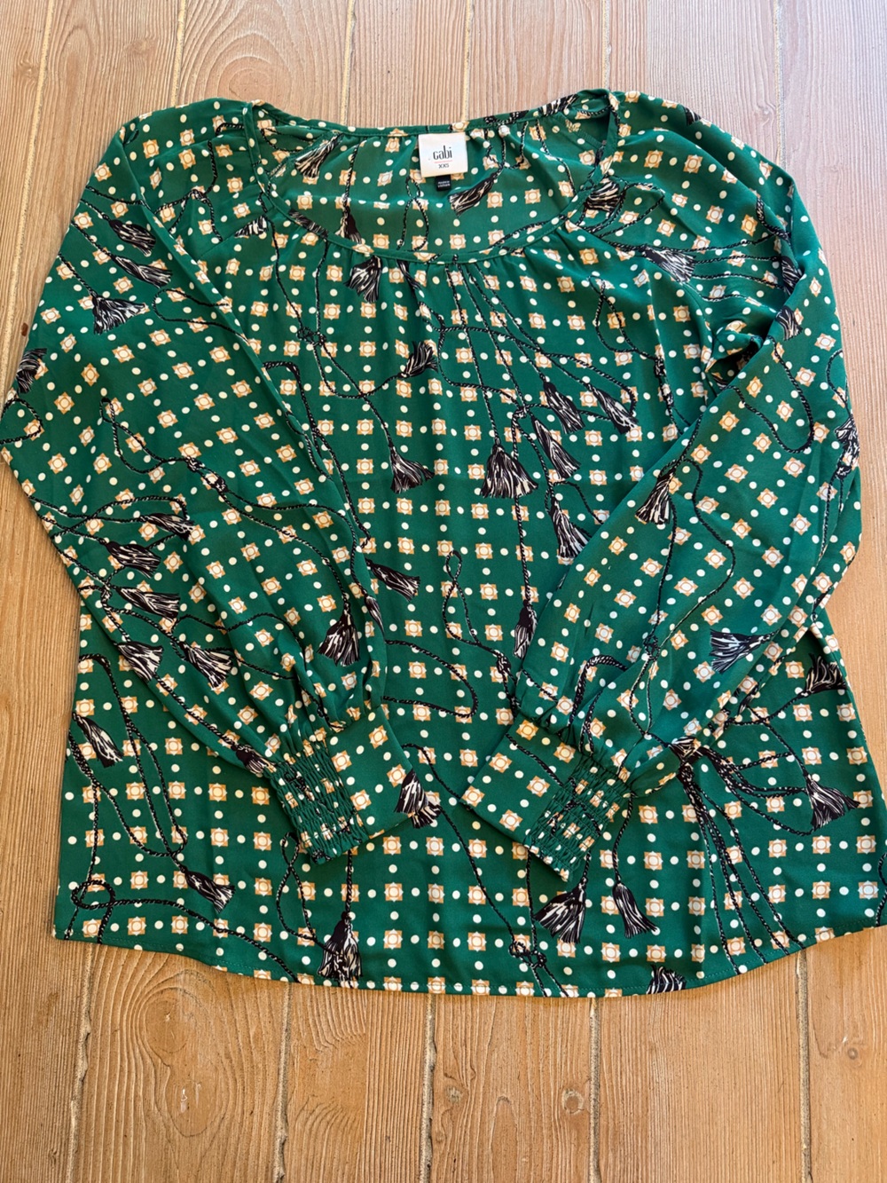 Cabi Voyage green tassel print blouse- xxs